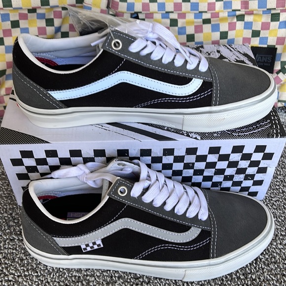 Vans Men’s Skate Old Skool 
Reflective Black/Grey
VN0A5FCBN42
Sneakers - Picture 2 of 16